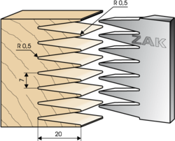 531018