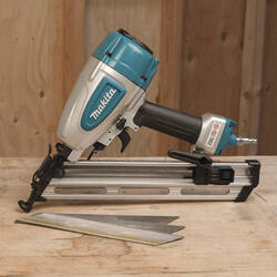 Cloueur pneumatiqe Makita AF635 (2)