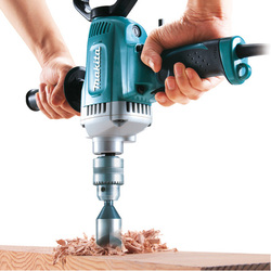 Exemple d'utilisation perceuse de charpente makita